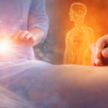 Reiki vs terapias energéticas: diferencias, beneficios y cómo elegir la mejor